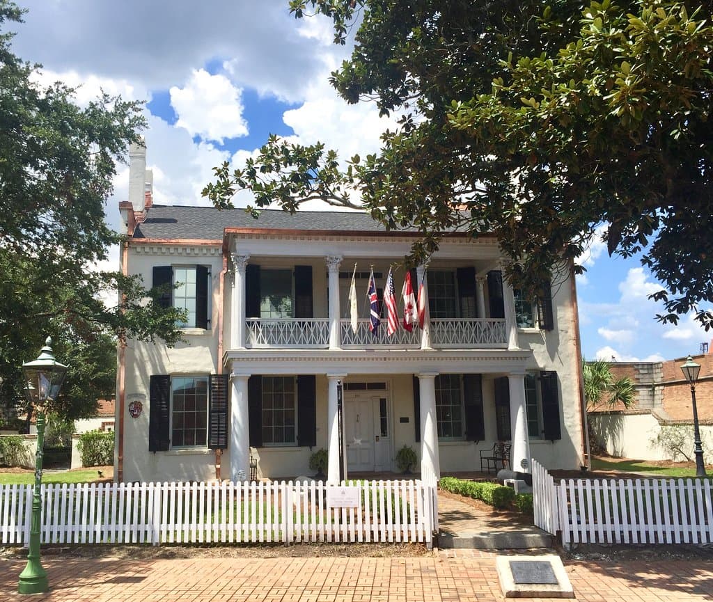 Conde-Charlotte Museum, 104 Theatre Street, Mobile, AL 8/8/2018