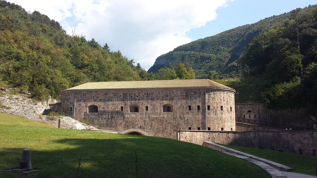 Forte di Cadine Bastion