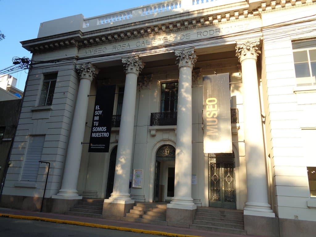 Frente del Museo