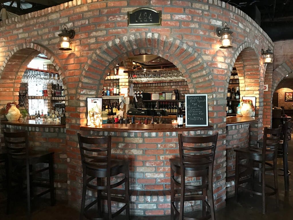 Entrance and bar area.