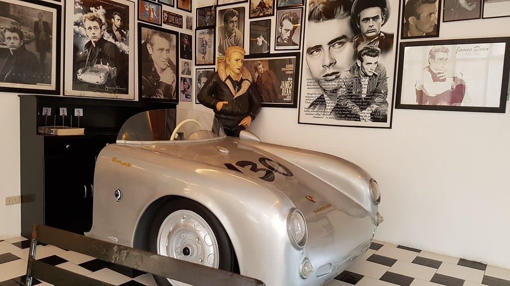 James Dean Cafe