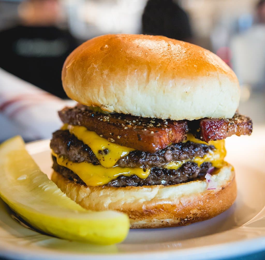 Single Cheeseburger with bacon