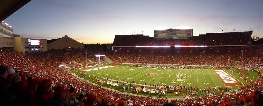 Badgers beat Illini