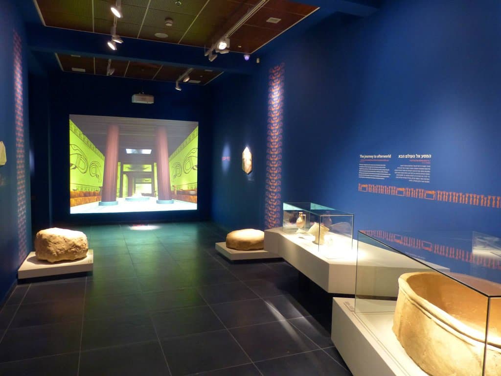 מסך אינטרקטיבי