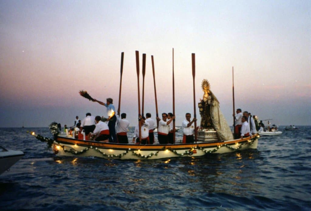 Fiestas del Carmen y paseos por la bahía en procesión