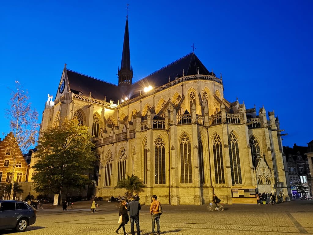 Iglesia de noche