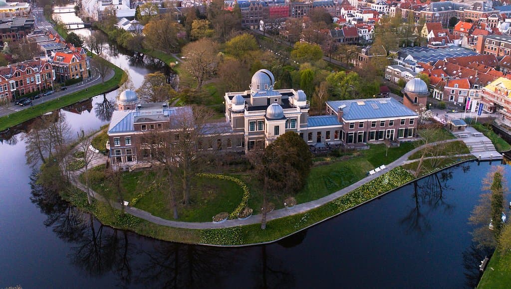 Outside view of the observatory. Picture by V. Mullenders.