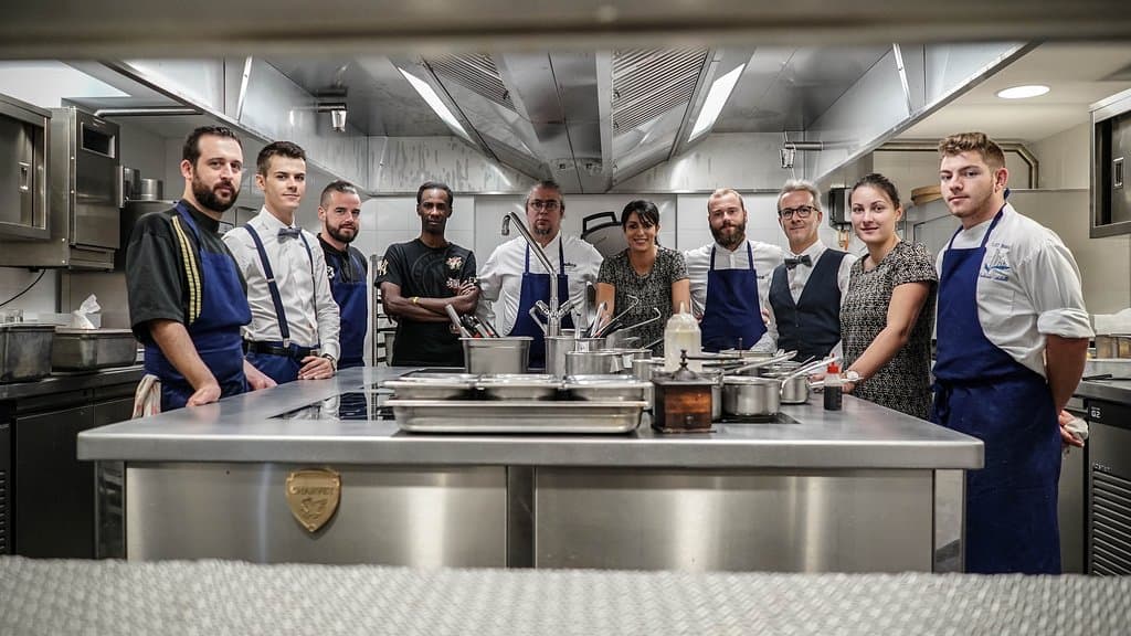 Quoi de plus agréable que de partager un moment autour d'une table?