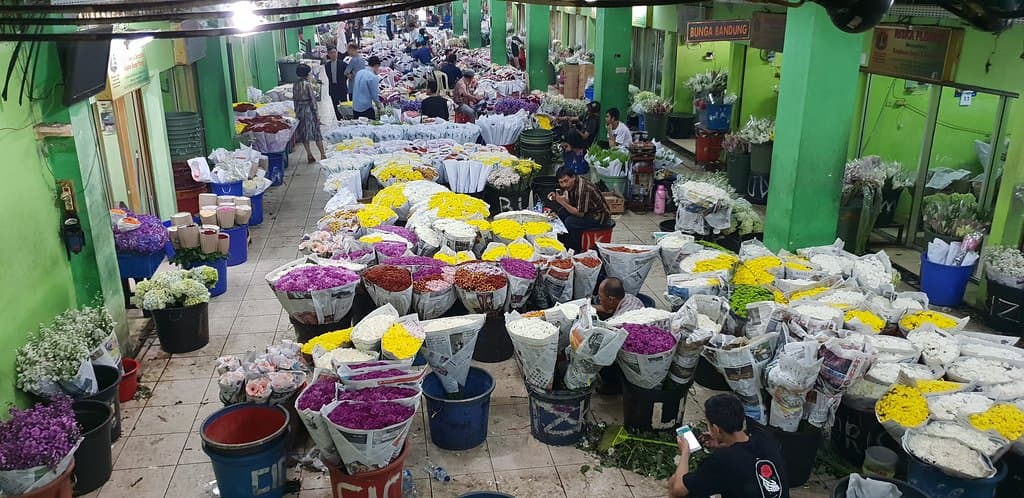 inside the flower market