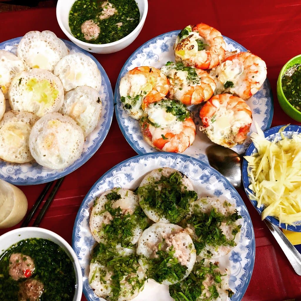 Bánh căn Nhà Chung