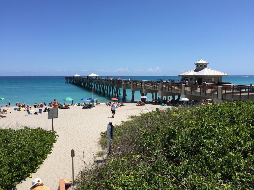 Juno Beach pier