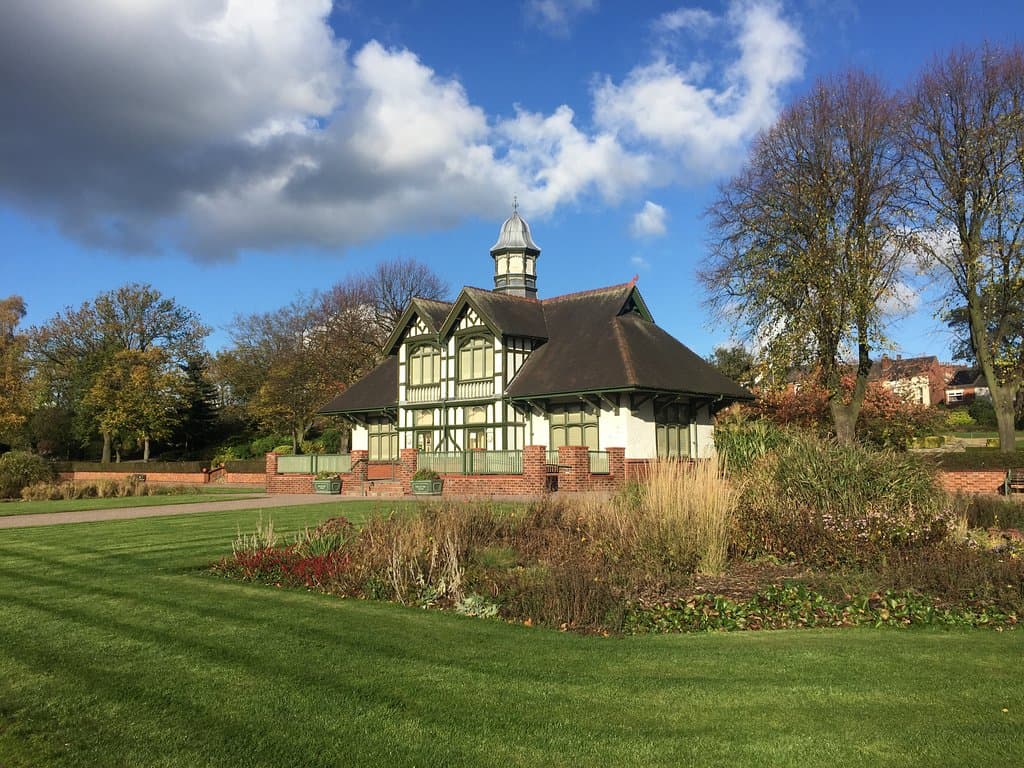 Pavilion building & cafe within the grounds of Burslem Park