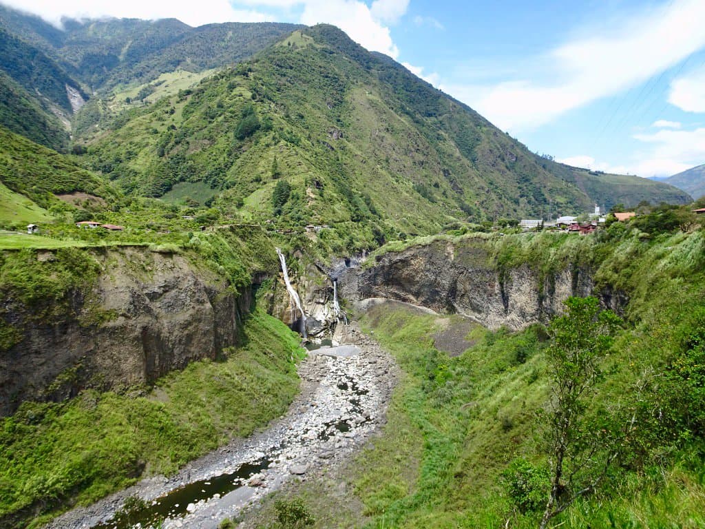 Cascada el Manto de la Novia