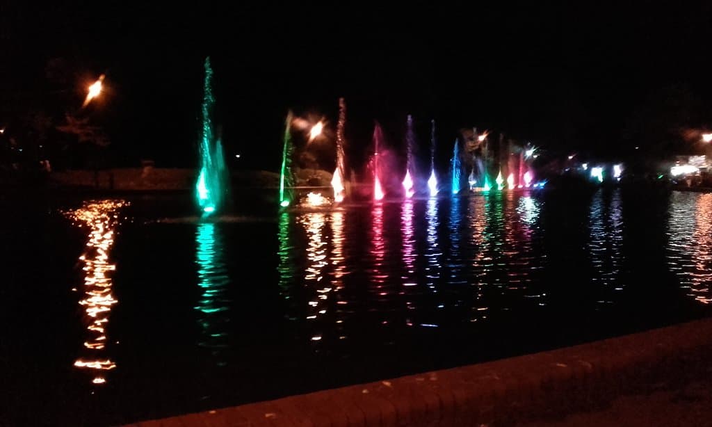 Roker Park illuminations - colourful changing fountains
