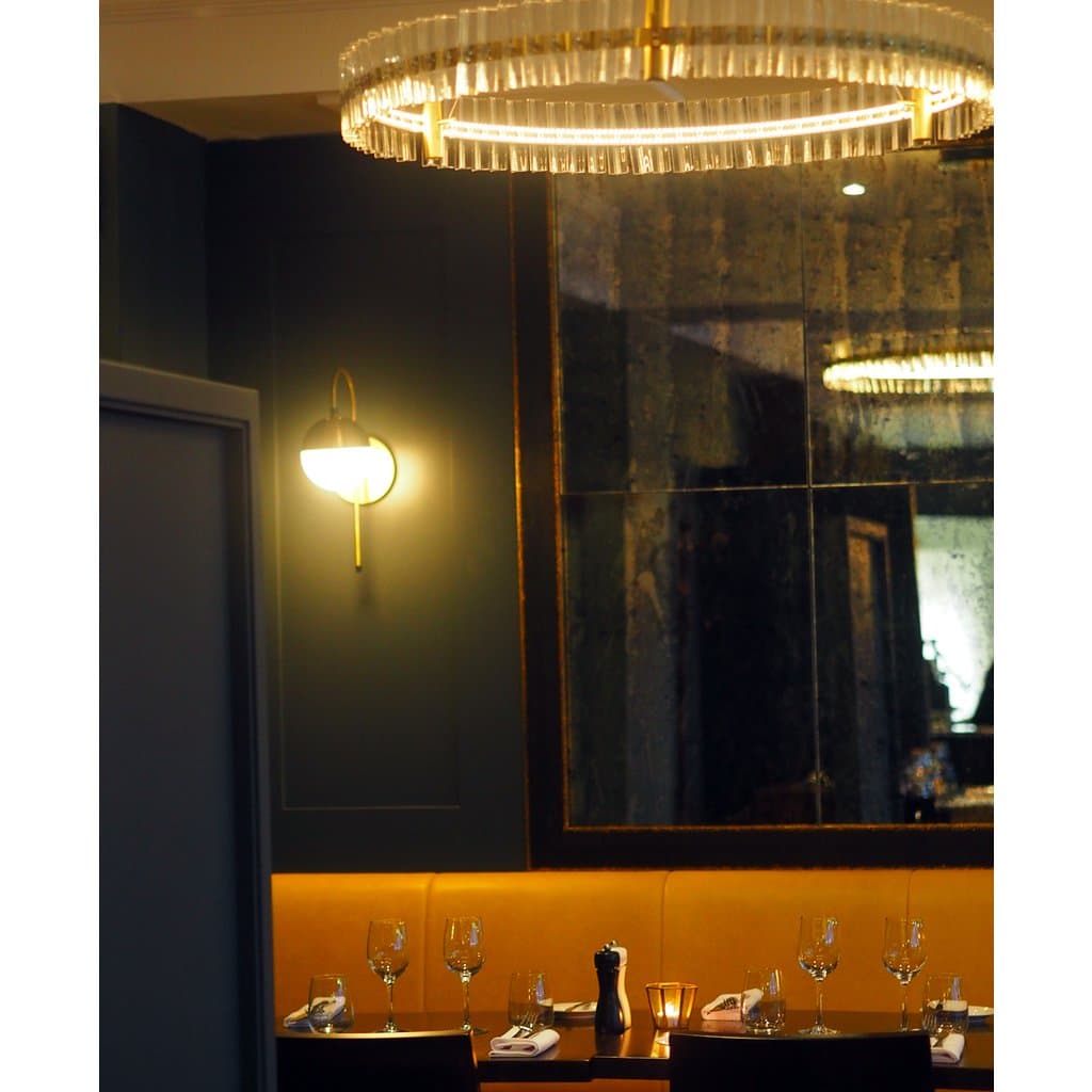 New look restaurant.