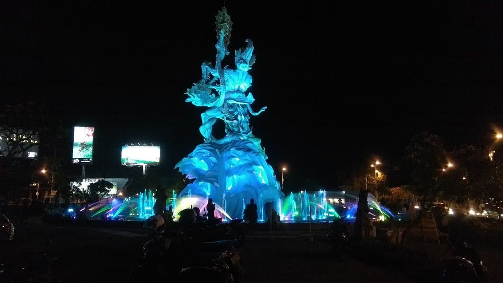 Dewa Ruci Statue