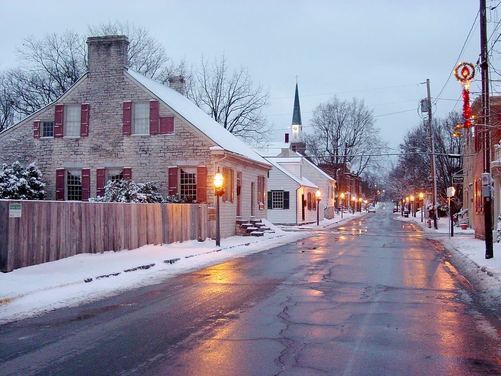 This important Federal style limestone building features an authentically restocked mercantile store of the historic trading firm of Menard and Vallé. Built in 1818, this historic site was the home of one of Ste. Genevieve’s premier colonial families, Felix and Odile Pratte Vallé. The house features the family’s living quarters displaying beautiful early Empire furnishings with fully restored, original mantels and interior trim.