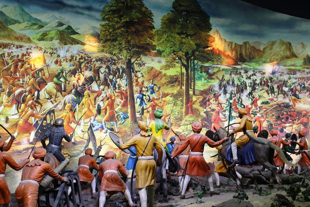 Battle scenes in the panorama.