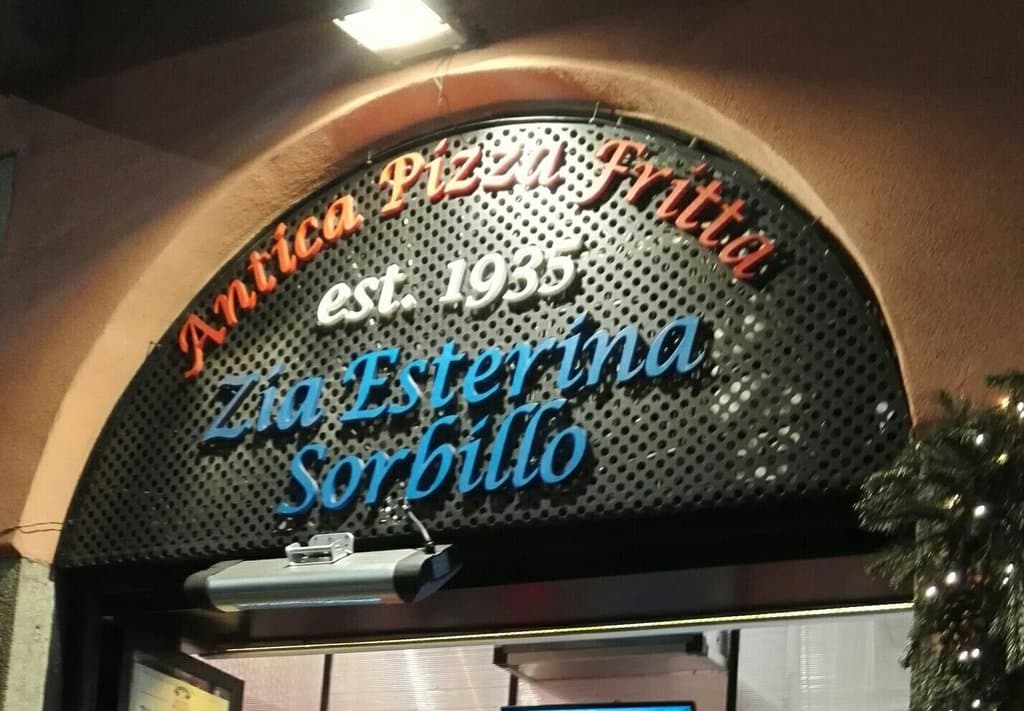 Antica Pizza Fritta da Zia Esterina Sorbillo