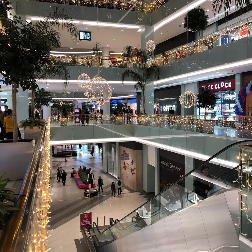 Enjoy the Festive Atmosphere at Agora AVM