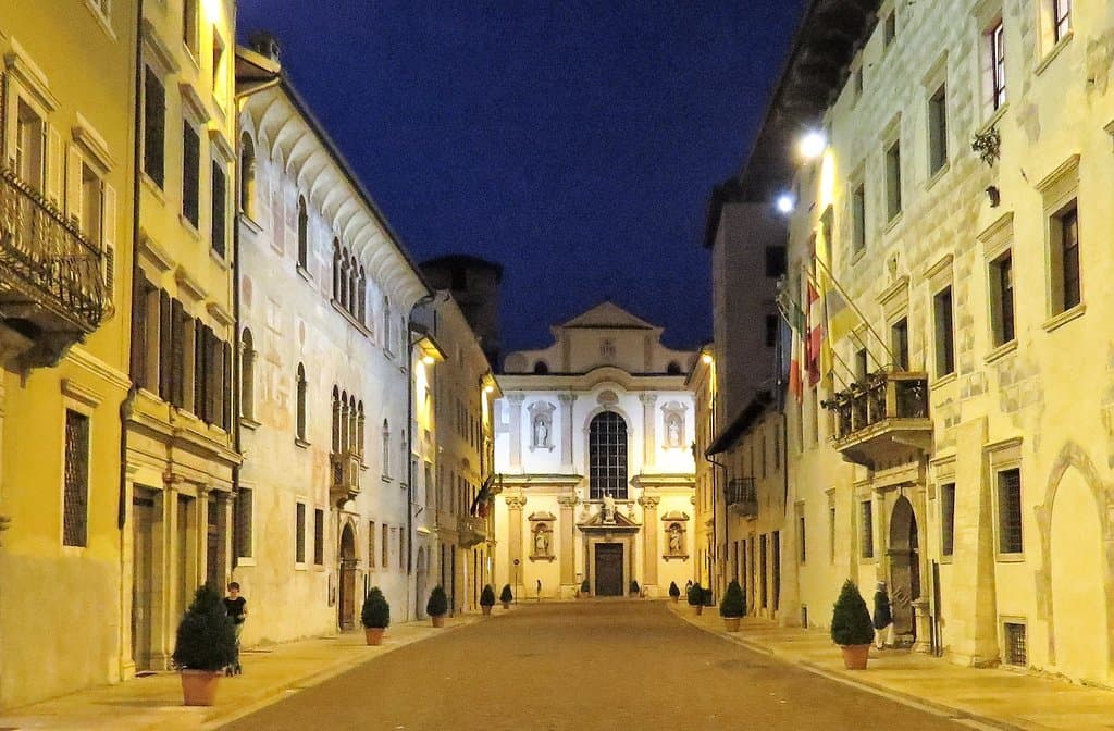 Palazzo Geremia - 3e maison sur la gauche