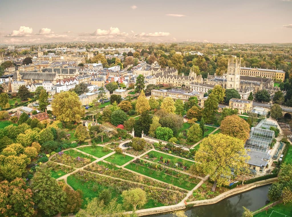 The University of Oxford Botanic Garden