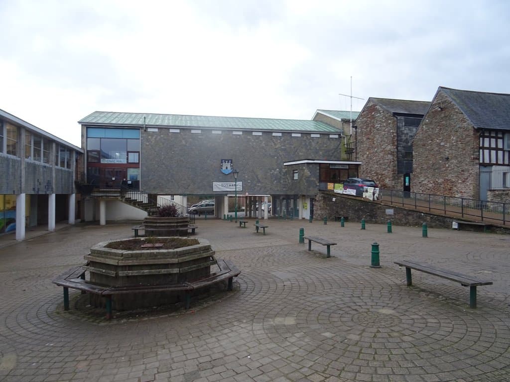 I often been in Civic Hall for conferences and to see shows. I first been in there to see a pantomime on Monday 15th January 2001. This picture was taken on Monday 21st January 2019.
