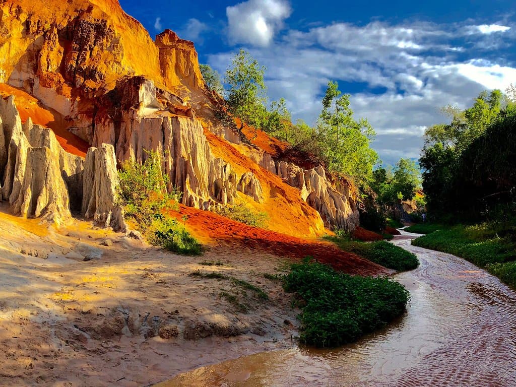 Fairy Stream Suoi Tien