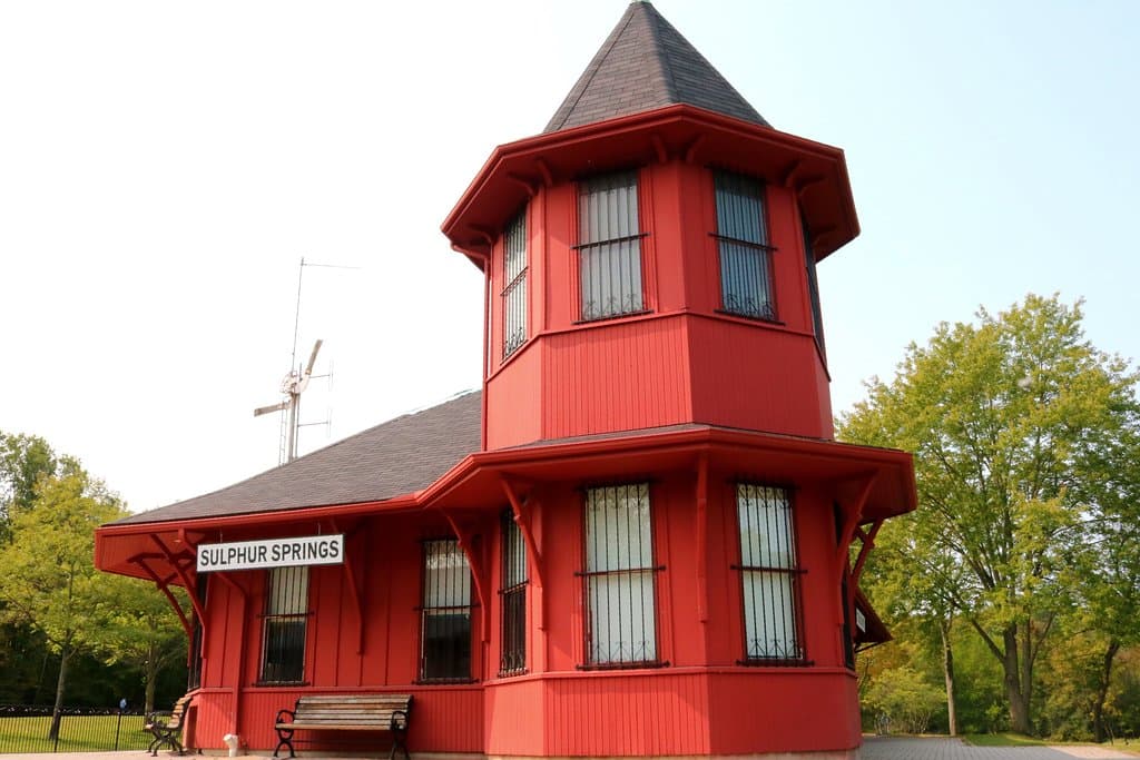 Dundas Train Station