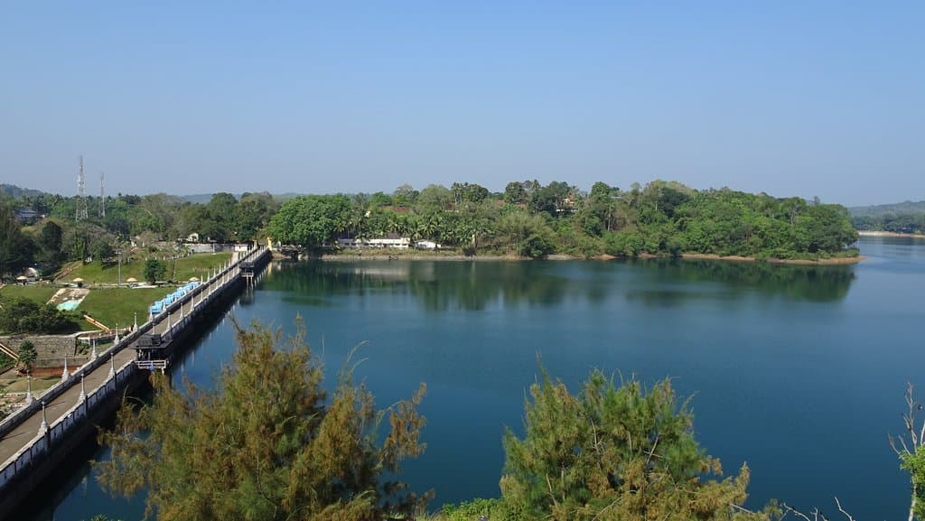 dam from view deck