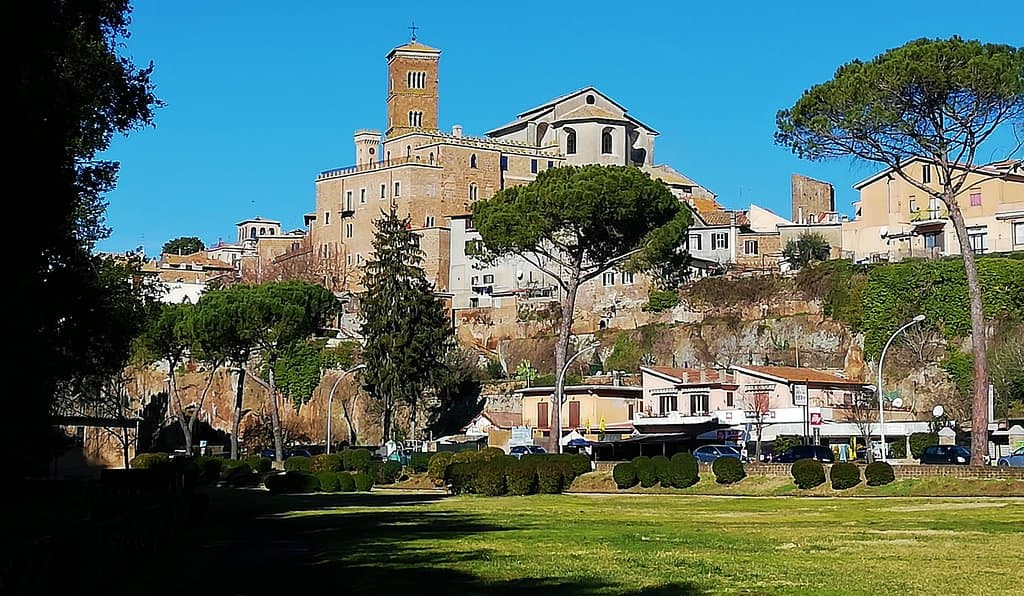 Vista panoramica di Sutri.