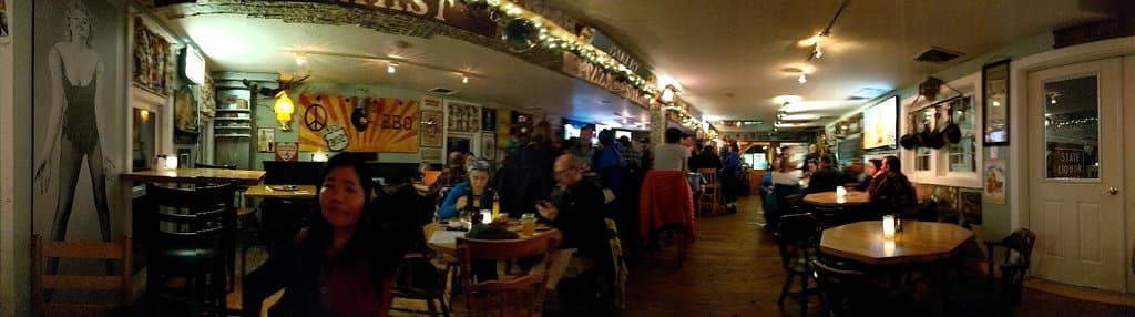 302 West Restaurant & Tavern