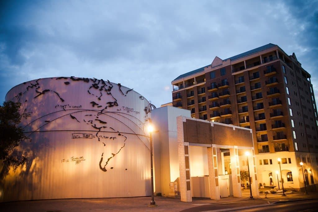 Challenger Learning Center | Downtown Digital Dome Theatre & Planetarium