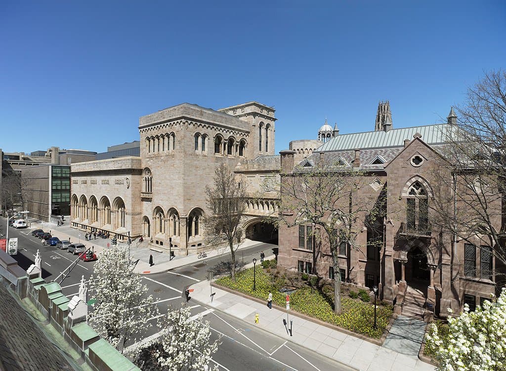 Yale University Art Gallery, with view of (left to right) the Louis Kahn building, Old Yale Art Gallery building, and Street Hall. Photo: Christopher Gardner