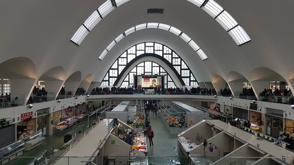 Interior mercado