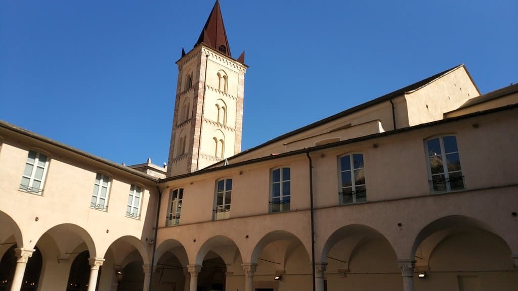 Il campanile della chiesa