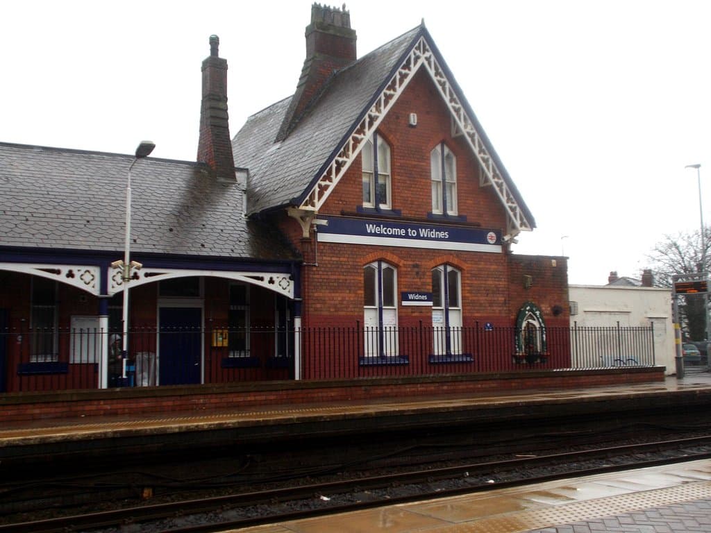 Widnes Railway Station