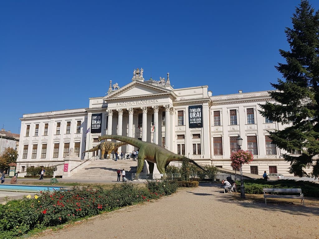 The building of the museum
