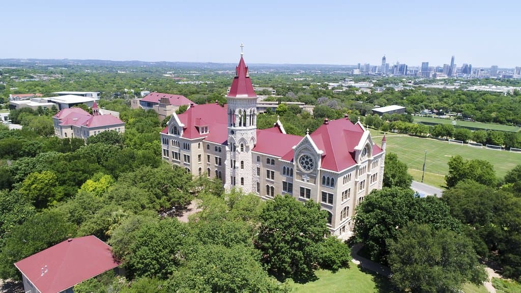Main Building 
Downtown Austin View