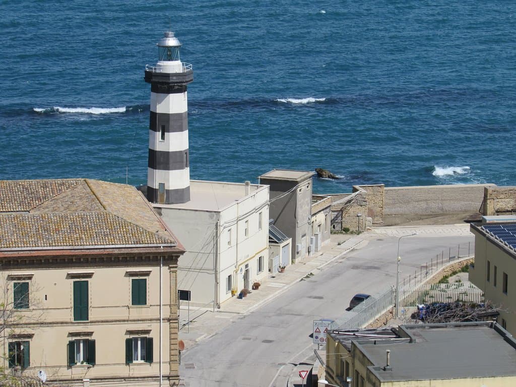 Faro di Ortona 