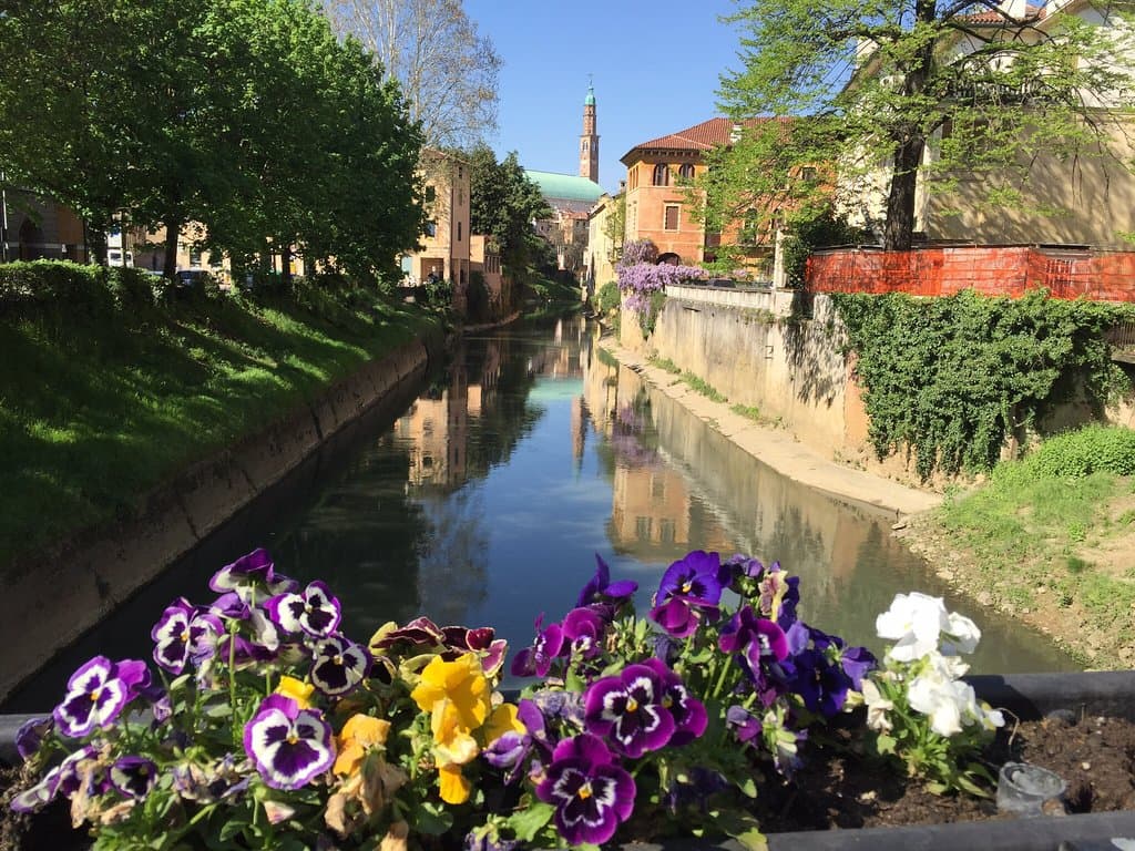 La Basilica vista da Ponte Furo