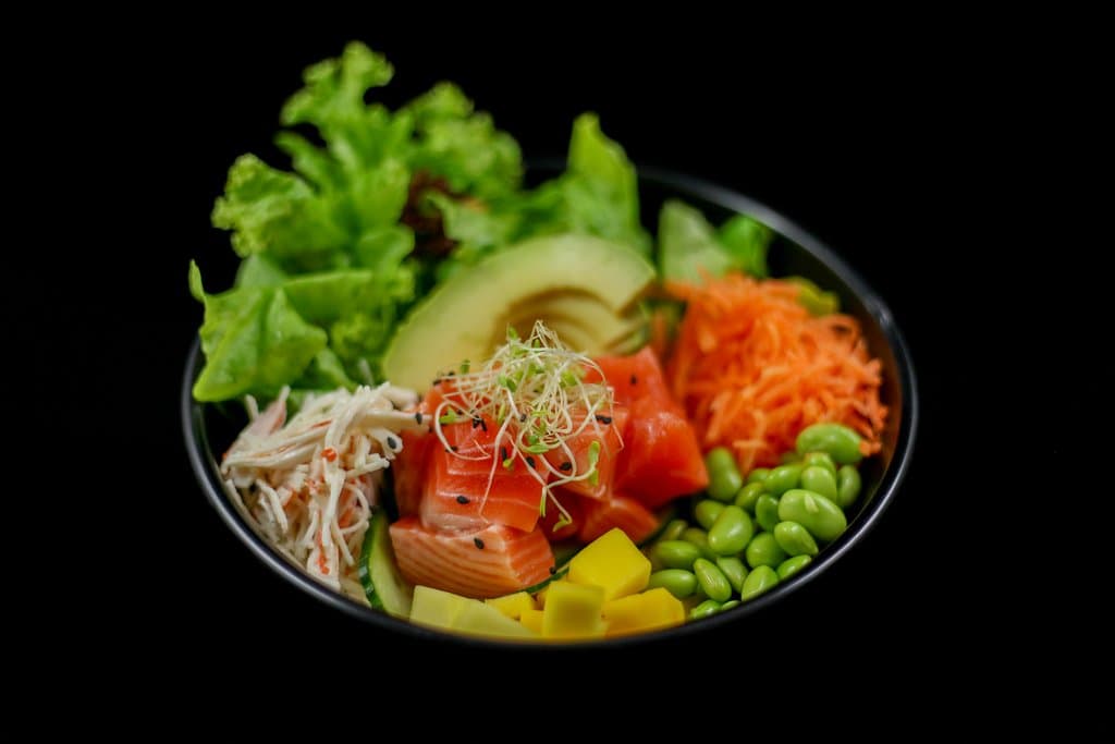 Salmon Poke Bowl - Fresh salmon, avocado, carrot, cucumber, edamame, lettuce, mango, rice
Choice of Sauces - Original, sesame, original dressing