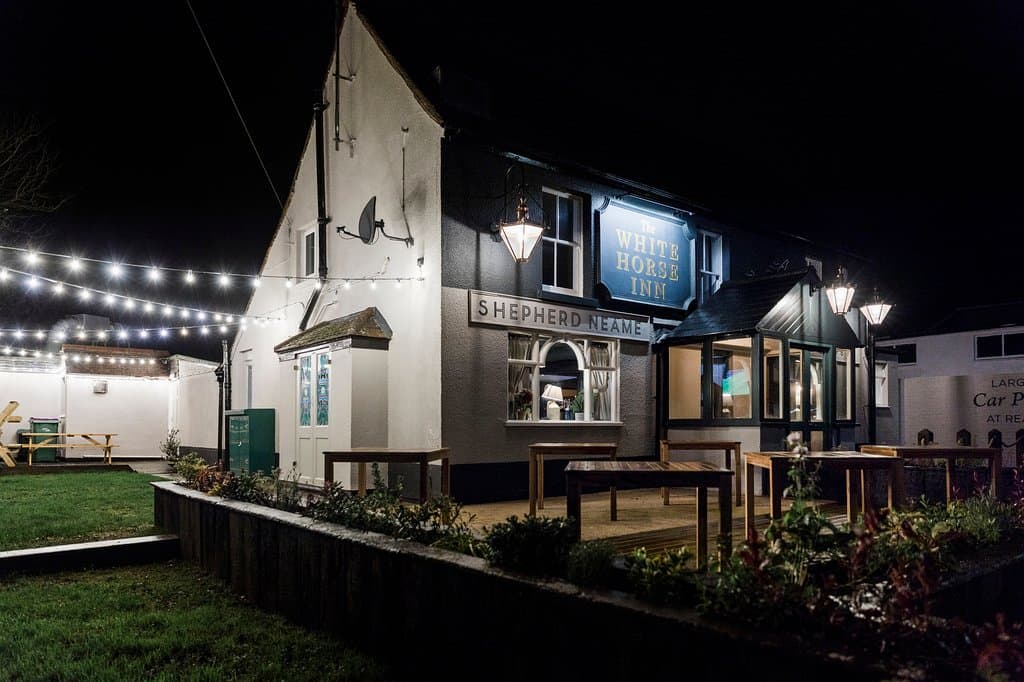 White Horse, Hawkinge