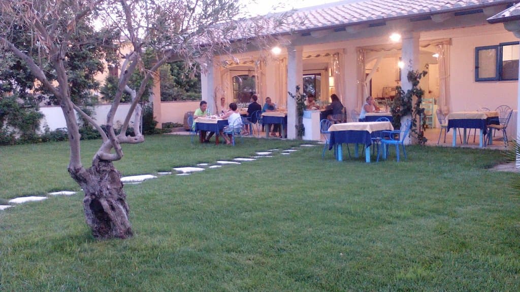 Ristorante in giardino 