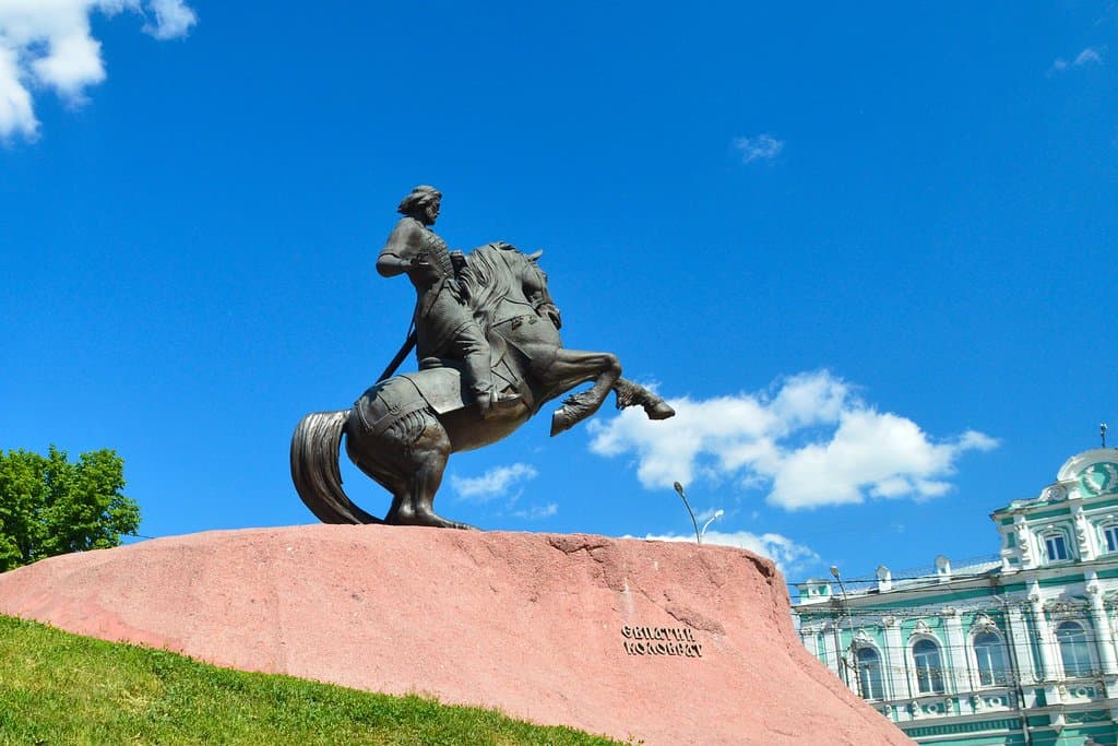 Рязань. Памятник Евпатию Коловрату. Динамично