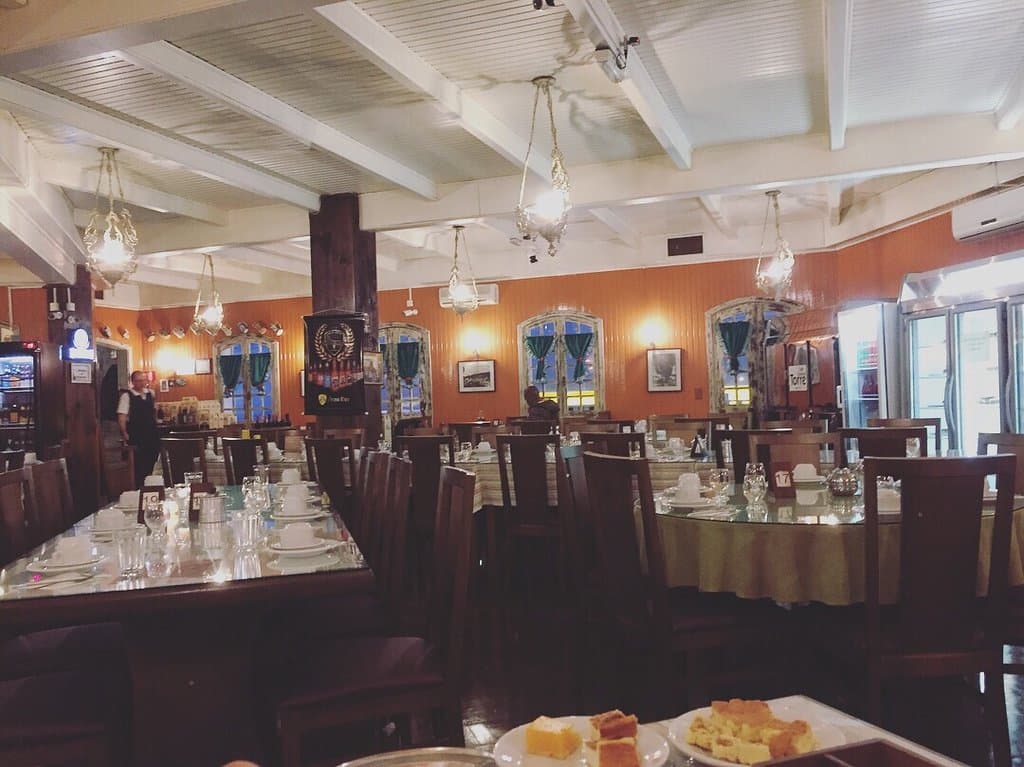 Ótima qualidade, café colonial servido na mesa ,  super indico ! Vale a pena !!