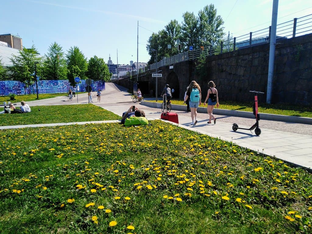 Entrance through a tunnel