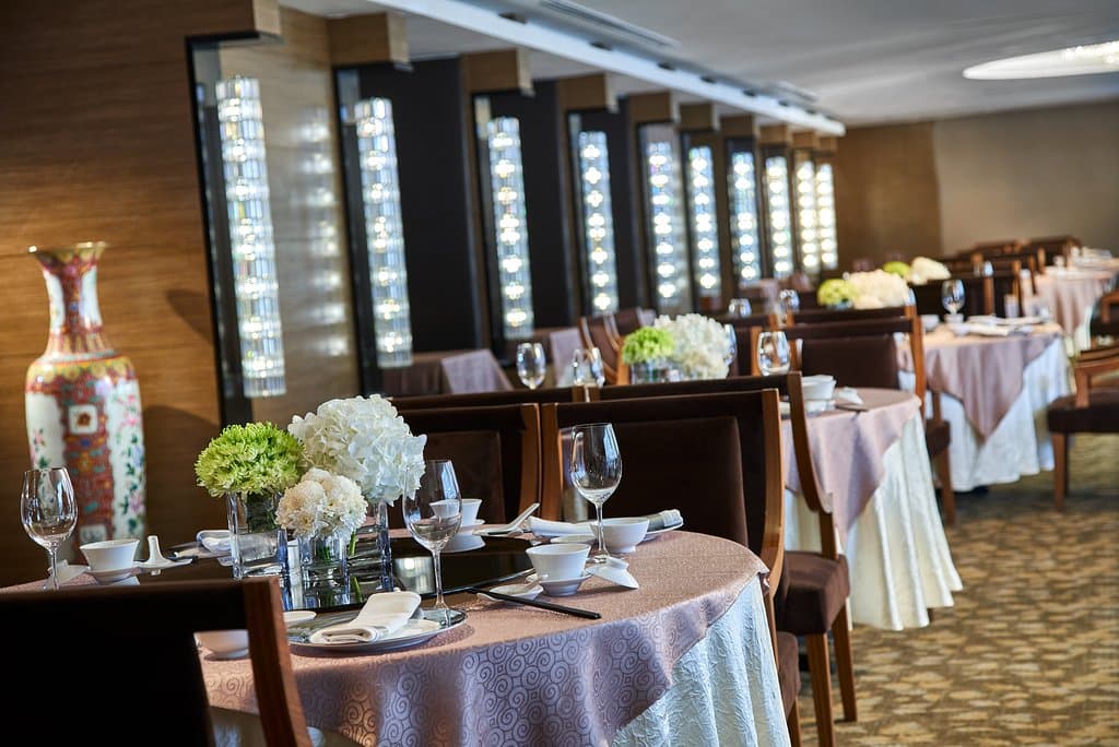 Savor fresh seafood dishes and authentic Cantonese cuisine in a relaxed setting for lunch or dinner at Wan Li Chinese Restaurant.