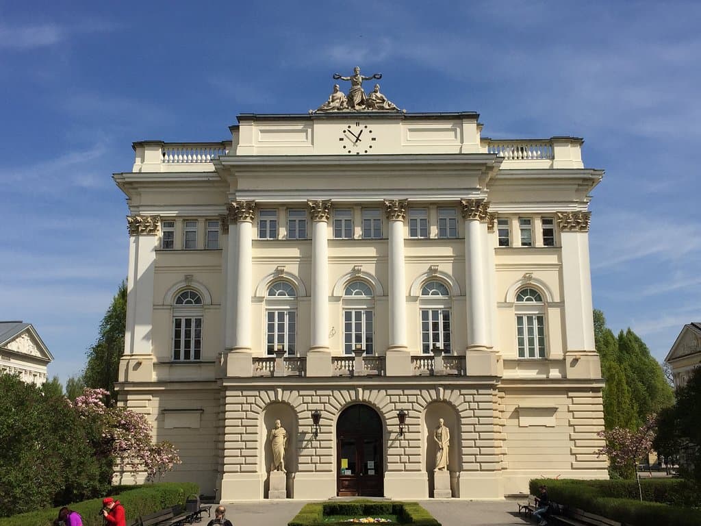 University of WaUniversity of Warsawrsaw