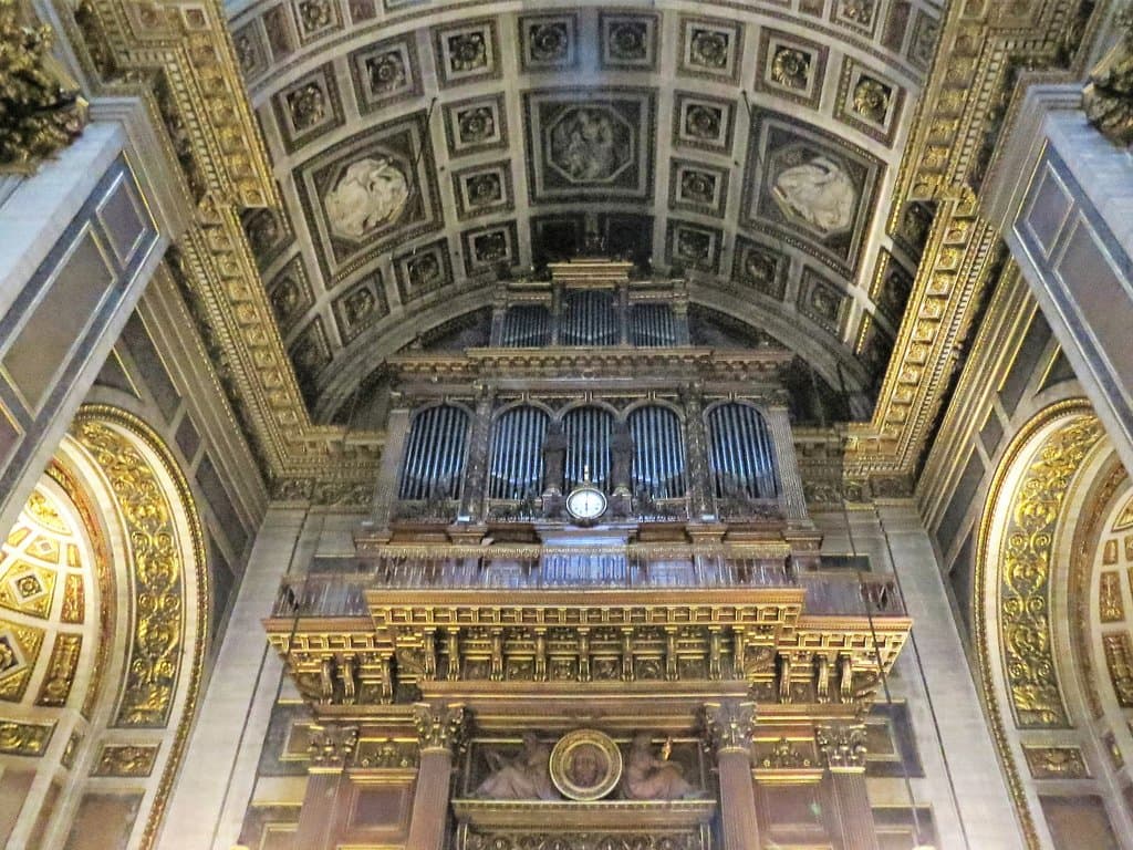 Grand orgue de tribune de l'église de la Madeleine